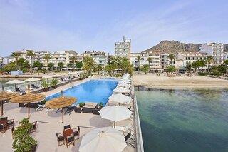 Daina Hotel