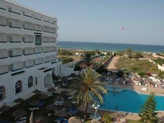 Jinene Beach