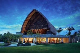 Inna Putri Bali