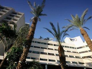 Caesar & New Caesar Resort