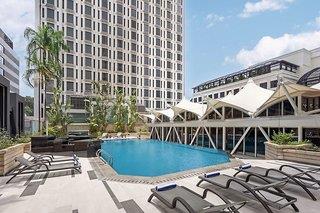 Peninsula Excelsior