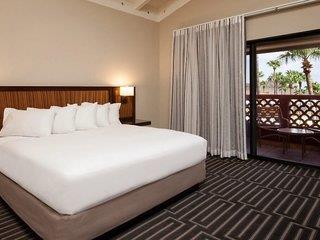 Hilton Pointe Tapatio