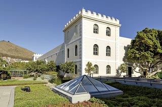 Protea Breakwater Lodge