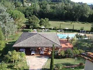 Rigacci Villa