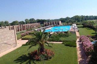 Cosmopolitan Golf Resort