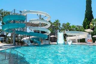 Hotel The Maxim Resort