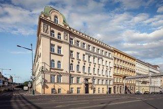 Golden Tulip Prague Terminus