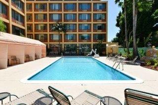 Best Western Montebello Plaza