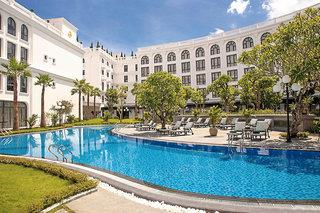 Green Hotel Hue