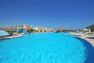 Royal Brayka Bay Resort 