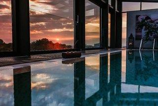 Graffit Gallery Hotel