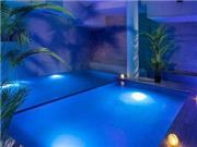 Mittelkroatien, Hotel Holiday