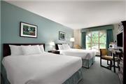 British Columbia, Hotel Ramada Harrison Hot Springs