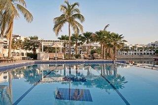 Juweira Boutique - Oman