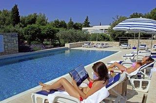 Hotel Velaris Tourist Resort - Supetar - Kroatien Hotel Velaris Tourist Resort - Supetar - Kroatien