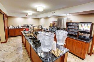 Hotel Country Inn & Suites Traverse City